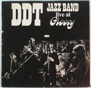 live at groovy