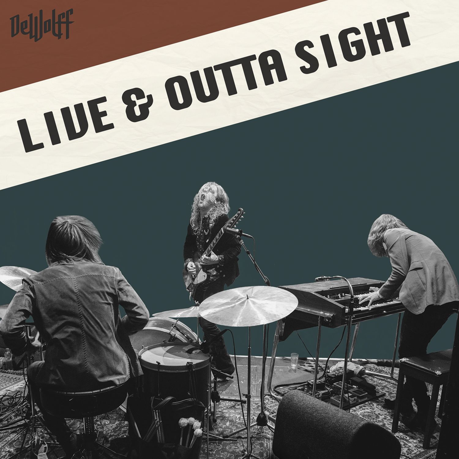 live & outta sight