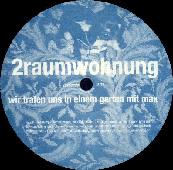 wir trafen uns in einem garten mit max