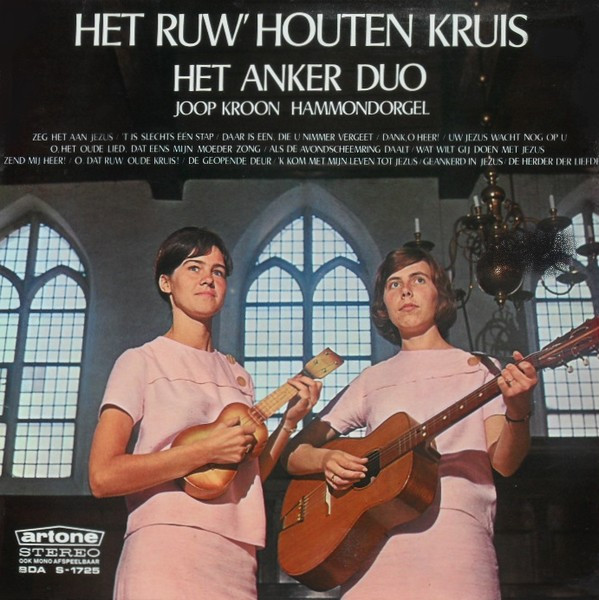 het ruw’ houten kruis