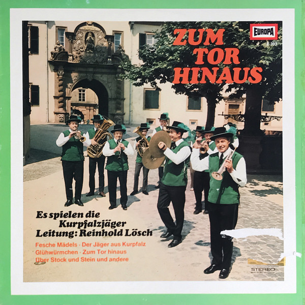 zum tor hinaus