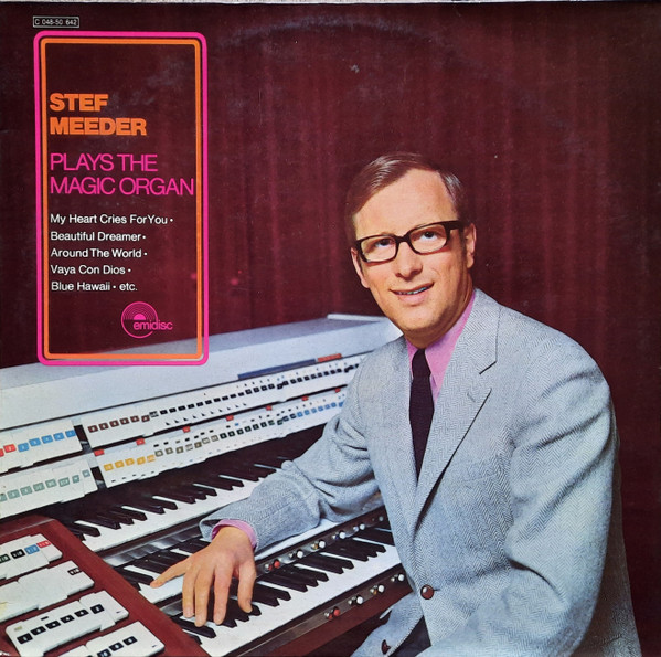 plays the magic organ